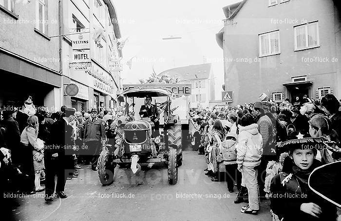 1972 Karnevalsumzug - Veilchendienstag in Sinzig: KRVLSN-013524