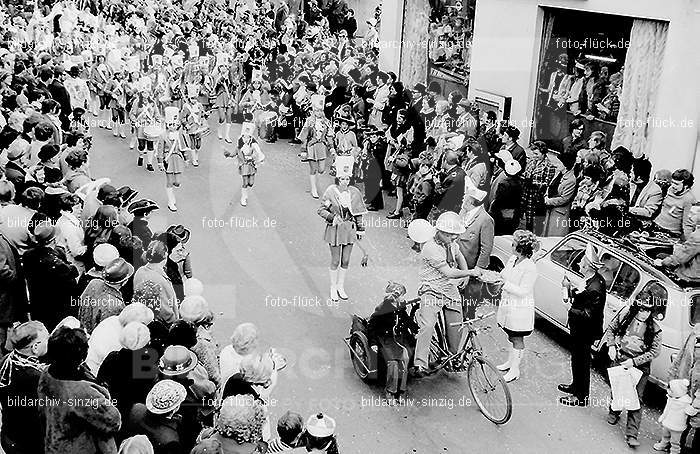 1972 Karnevalsumzug - Veilchendienstag in Sinzig: KRVLSN-013532