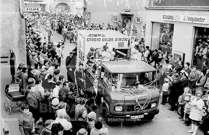 1972 Karnevalsumzug - Veilchendienstag in Sinzig: KRVLSN-013533