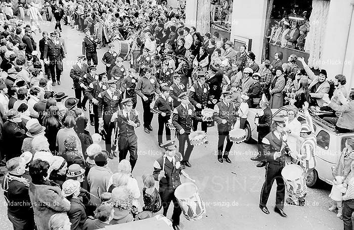 1972 Karnevalsumzug - Veilchendienstag in Sinzig: KRVLSN-013540