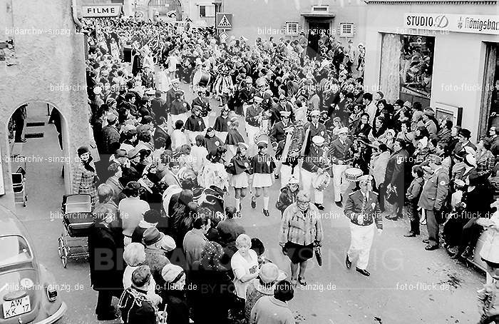 1972 Karnevalsumzug - Veilchendienstag in Sinzig: KRVLSN-013549