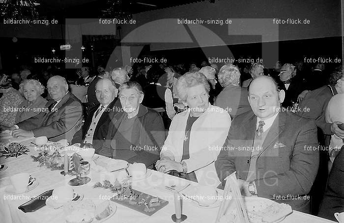 1971 AWO Weihnachtsfeier der Senioren: WWHSN-013829