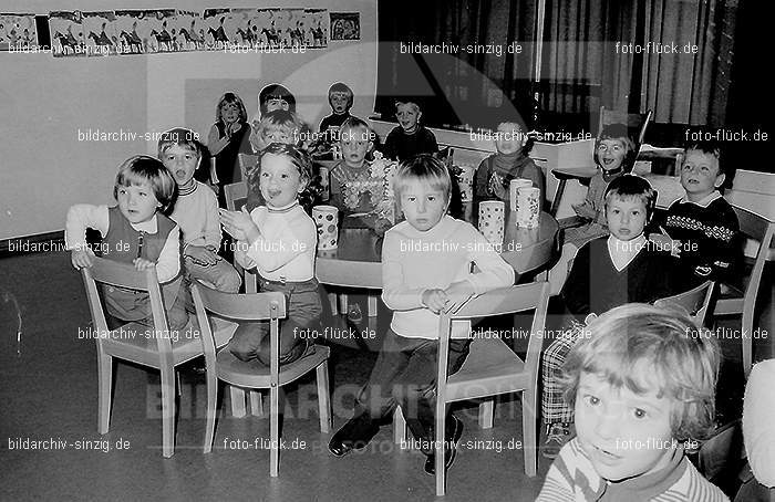 1971 Sankt Martin im Kath. Kindergarten St. Peter Sinzig: SNMRKTKNSTPTSN-014128
