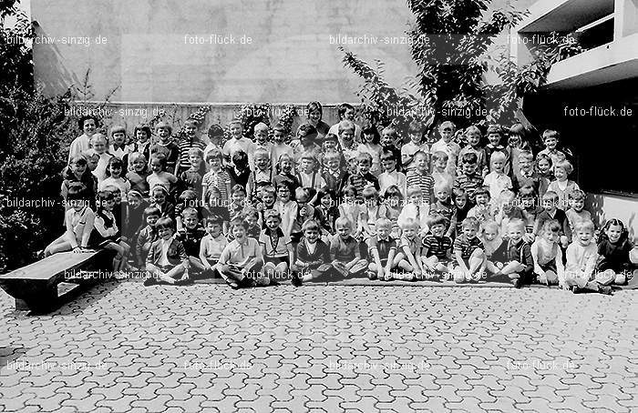 1971 Mai - Kath. Kindergarten St. Peter in Sinzig: MKTKNSTPTSN-014176