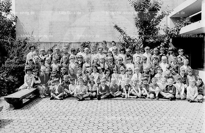1971 Mai - Kath. Kindergarten St. Peter in Sinzig: MKTKNSTPTSN-014177