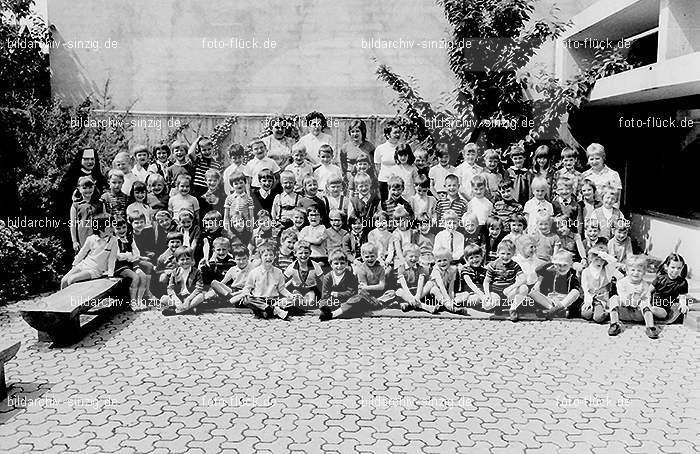 1971 Mai - Kath. Kindergarten St. Peter in Sinzig: MKTKNSTPTSN-014179