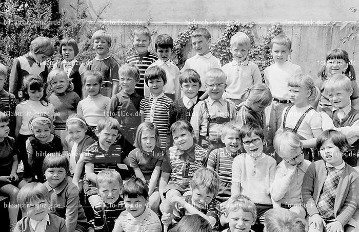 1971 Mai - Kath. Kindergarten St. Peter in Sinzig: MKTKNSTPTSN-014189