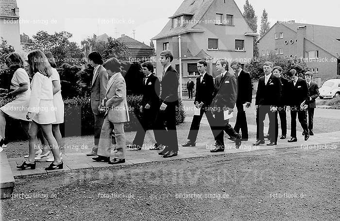 1971 Konfirmation in Sinzig: KNSN-014207