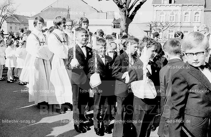 1971 Kinderkommunion in Sinzig: KNSN-014254