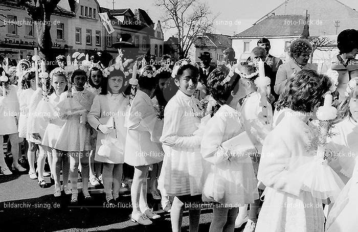 1971 Kinderkommunion in Sinzig: KNSN-014256