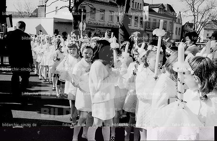 1971 Kinderkommunion in Sinzig: KNSN-014258