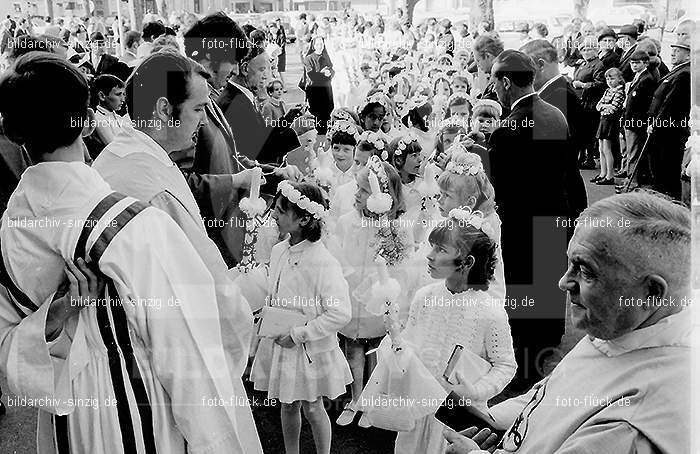 1971 Kinderkommunion in Sinzig: KNSN-014261