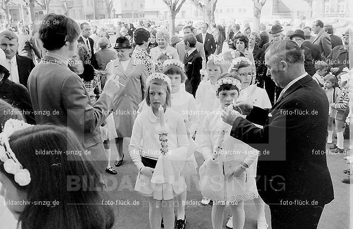 1971 Kinderkommunion in Sinzig: KNSN-014278