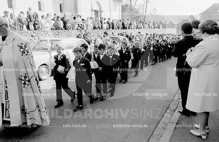 1971 Kinderkommunion in Sinzig: KNSN-014282