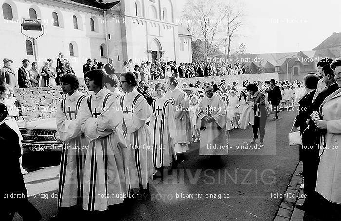 1971 Kinderkommunion in Sinzig: KNSN-014292