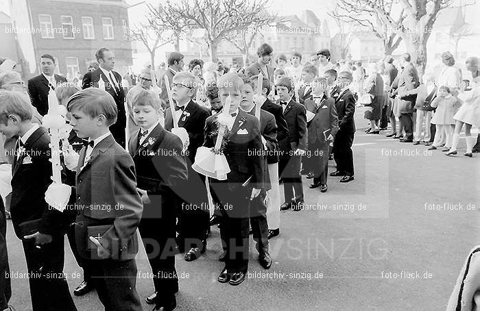 1971 Kinderkommunion in Sinzig: KNSN-014309