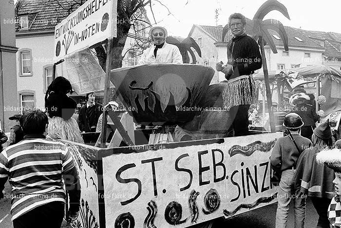 1971 Karnevalsumzug - Veilchendienstag in Sinzig: KRVLSN-014411