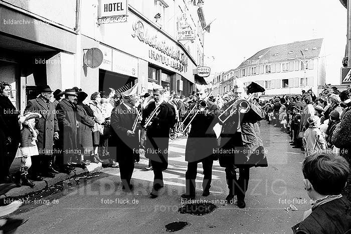 1971 Karnevalsumzug - Veilchendienstag in Sinzig: KRVLSN-014452