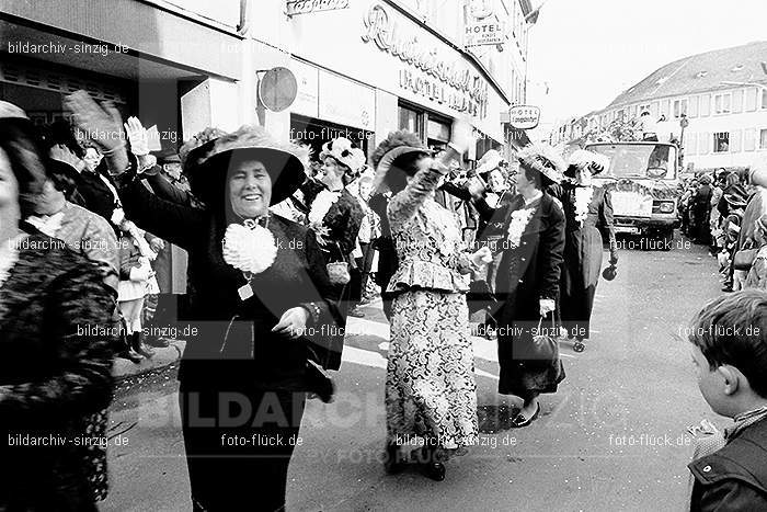 1971 Karnevalsumzug - Veilchendienstag in Sinzig: KRVLSN-014457
