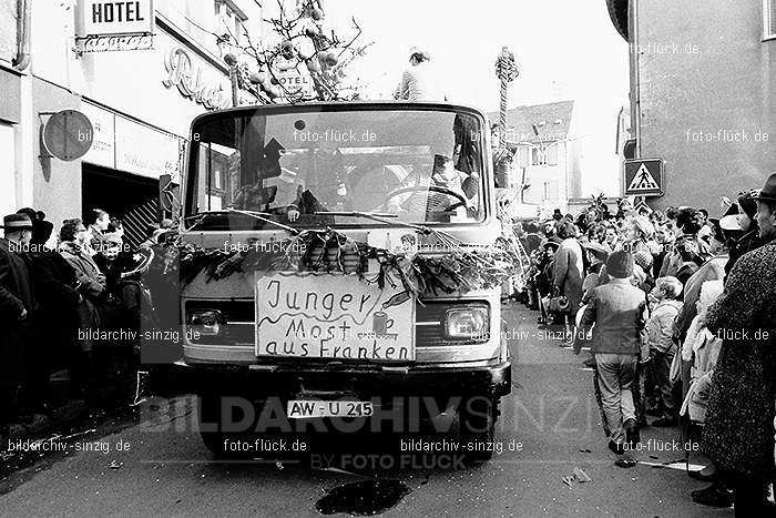 1971 Karnevalsumzug - Veilchendienstag in Sinzig: KRVLSN-014459