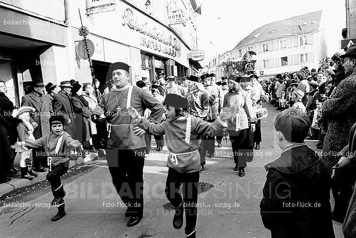 1971 Karnevalsumzug - Veilchendienstag in Sinzig: KRVLSN-014460