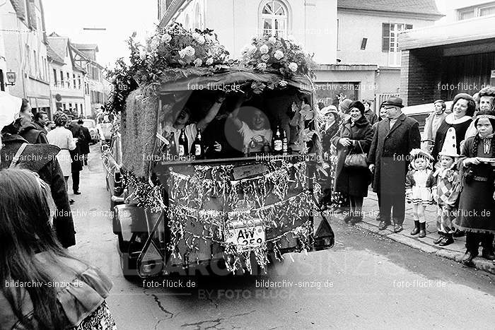 1971 Karnevalsumzug - Veilchendienstag in Sinzig: KRVLSN-014466