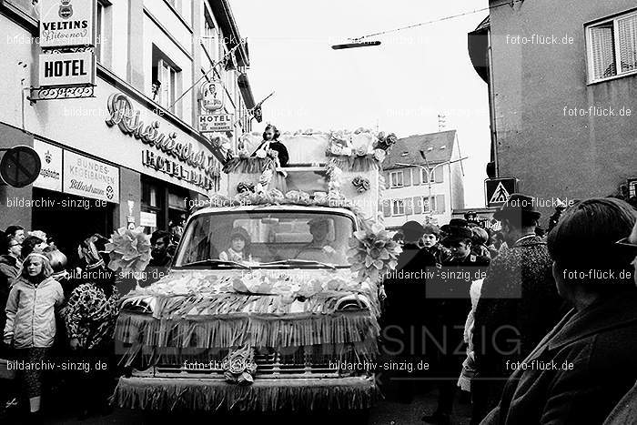 1971 Karnevalsumzug - Veilchendienstag in Sinzig: KRVLSN-014479