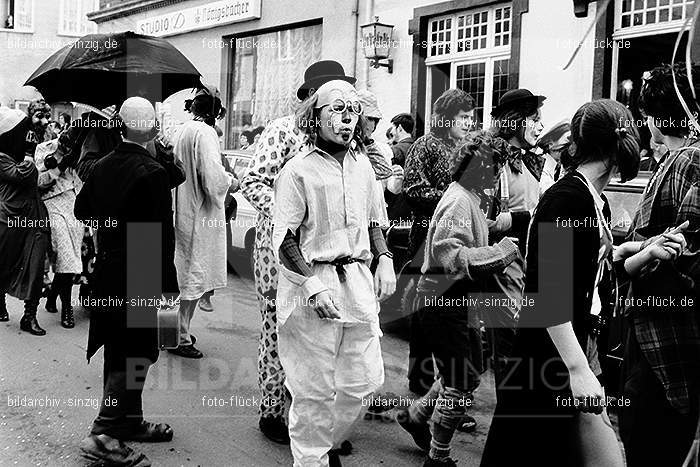 1971 Karnevalsumzug - Veilchendienstag in Sinzig: KRVLSN-014482