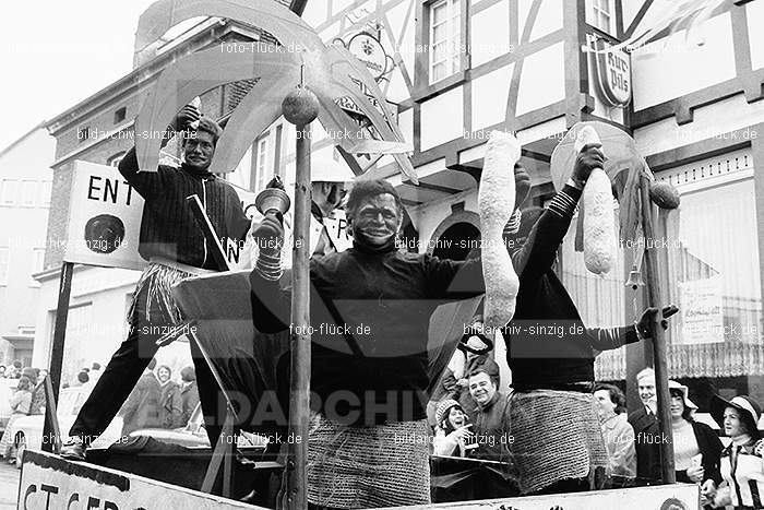 1971 Karnevalsumzug - Veilchendienstag in Sinzig: KRVLSN-014486