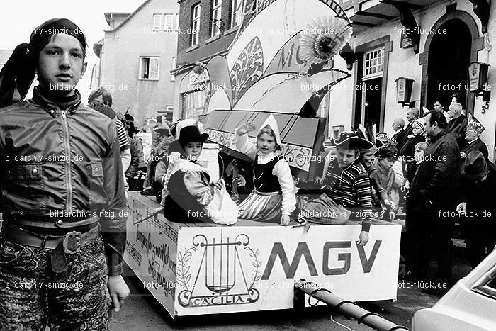 1971 Karnevalsumzug - Veilchendienstag in Sinzig: KRVLSN-014490