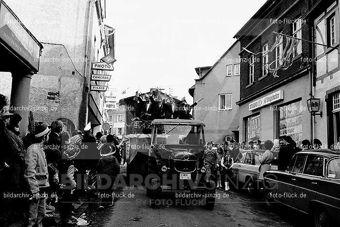 1971 Karnevalsumzug - Veilchendienstag in Sinzig: KRVLSN-014491