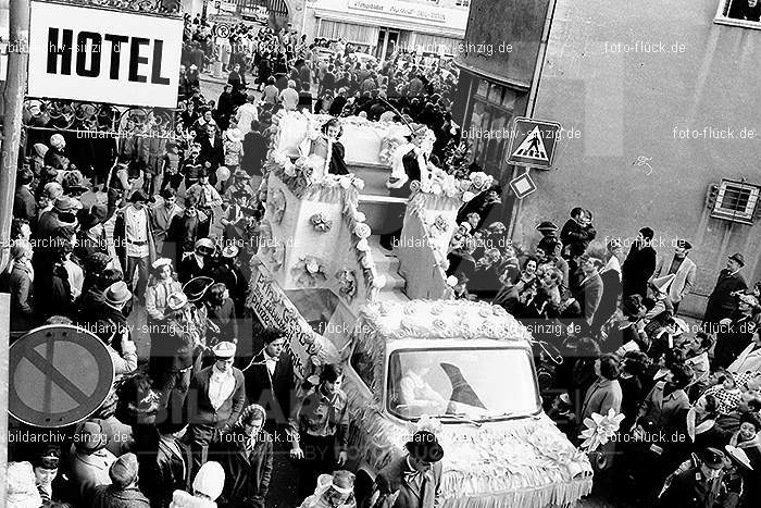 1971 Karnevalsumzug - Veilchendienstag in Sinzig: KRVLSN-014513