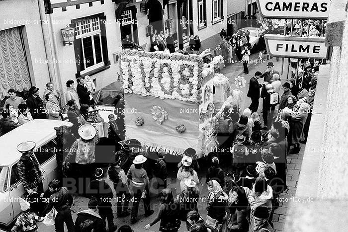 1971 Karnevalsumzug - Veilchendienstag in Sinzig: KRVLSN-014515