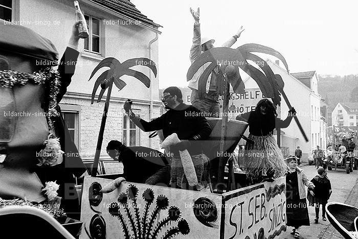 1971 Karnevalsumzug - Veilchendienstag in Sinzig: KRVLSN-014522