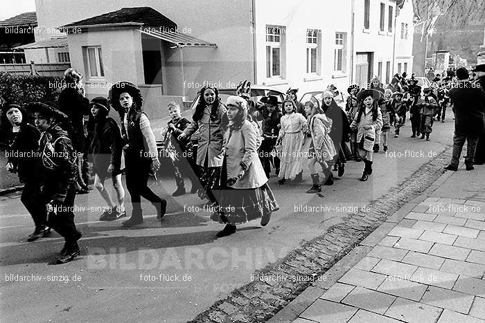 1971 Karnevalsumzug - Veilchendienstag in Sinzig: KRVLSN-014530