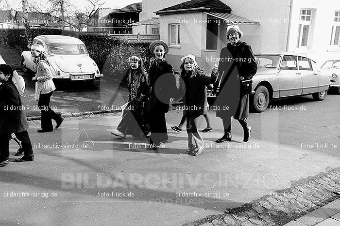 1971 Karnevalsumzug - Veilchendienstag in Sinzig: KRVLSN-014533