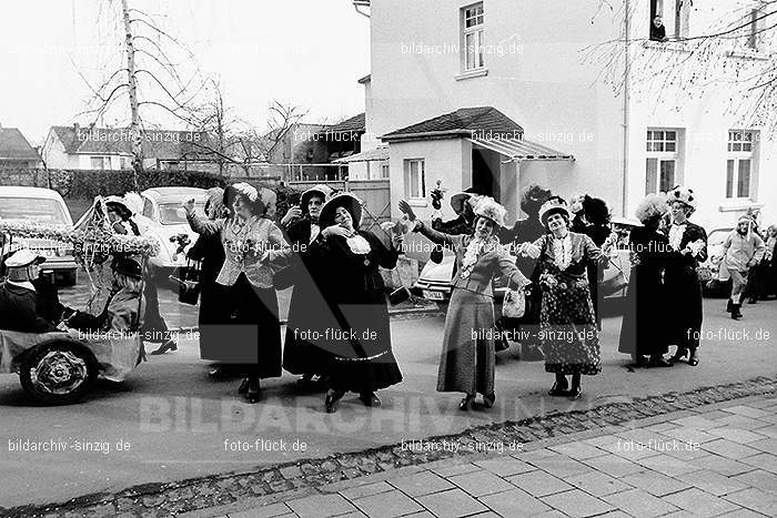 1971 Karnevalsumzug - Veilchendienstag in Sinzig: KRVLSN-014544