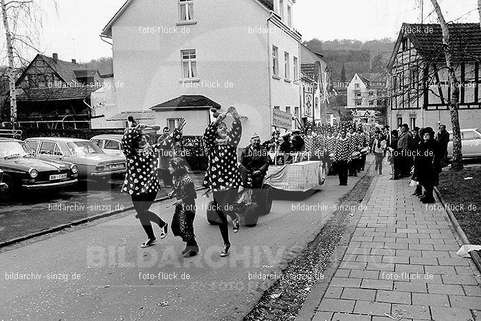 1971 Karnevalsumzug - Veilchendienstag in Sinzig: KRVLSN-014550