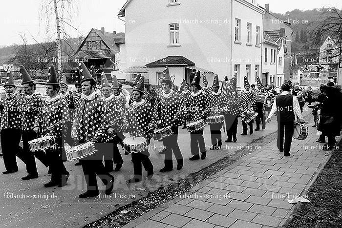1971 Karnevalsumzug - Veilchendienstag in Sinzig: KRVLSN-014551