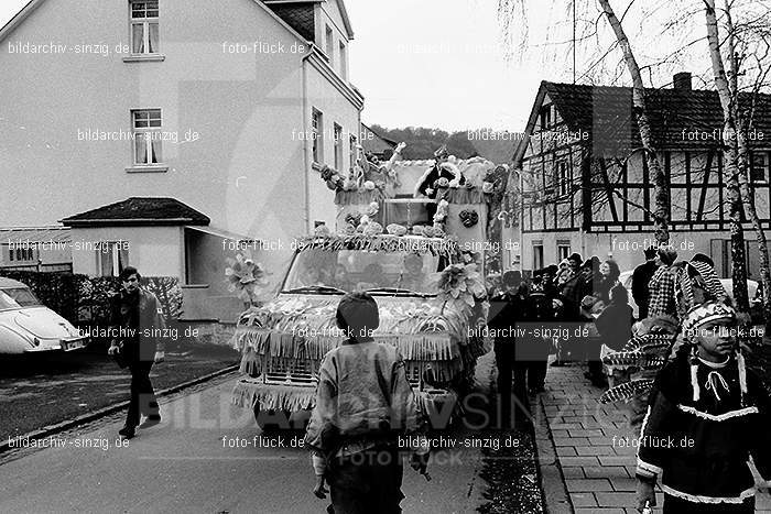1971 Karnevalsumzug - Veilchendienstag in Sinzig: KRVLSN-014553