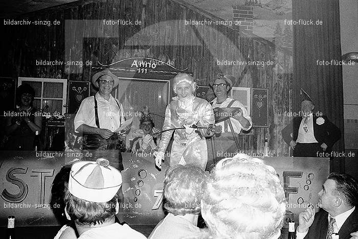 1971/1970 Karneval Ball im Saalherges Westum: KRBLSLWS-014626