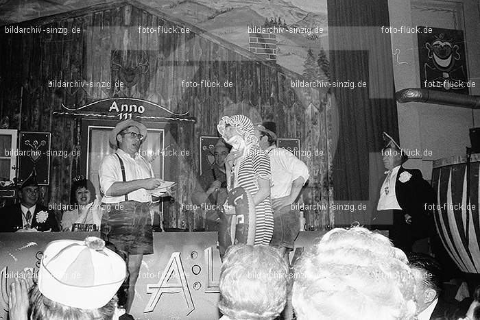 1971/1970 Karneval Ball im Saalherges Westum: KRBLSLWS-014631