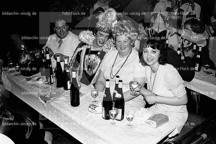 1971/1970 Karneval Ball im Saalherges Westum: KRBLSLWS-014639