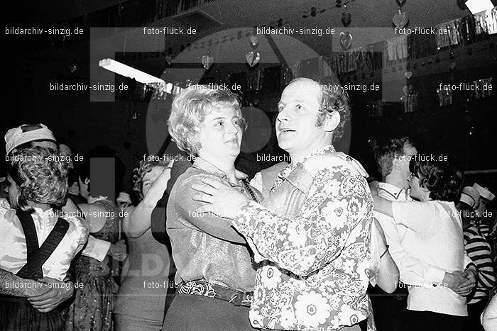 1971/1970 Karneval Ball im Saalherges Westum: KRBLSLWS-014648