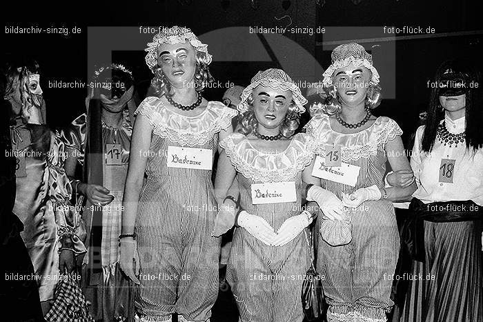 1971/1970 Karneval Ball im Saalherges Westum: KRBLSLWS-014651