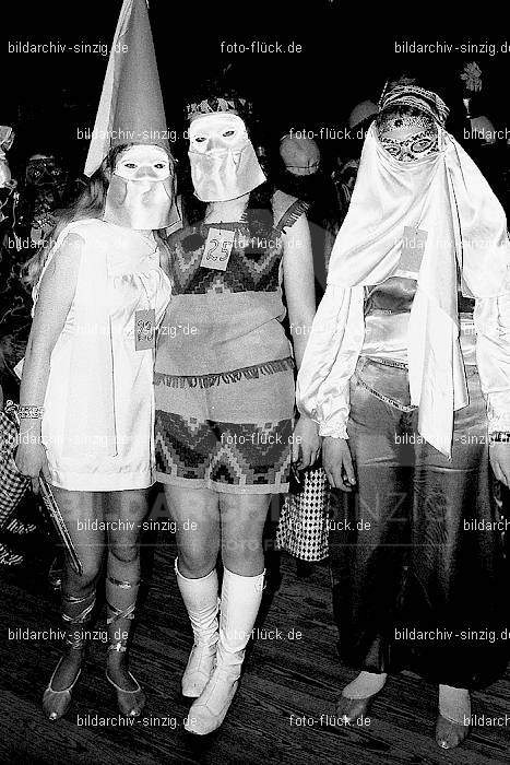 1971/1970 Karneval Ball im Saalherges Westum: KRBLSLWS-014662
