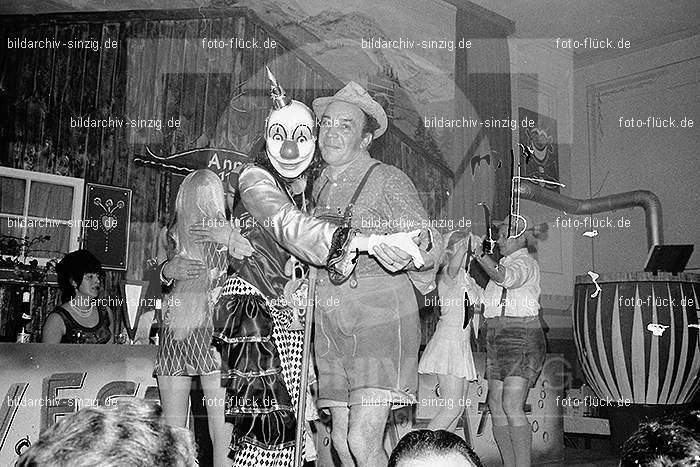 1971/1970 Karneval Ball im Saalherges Westum: KRBLSLWS-014664