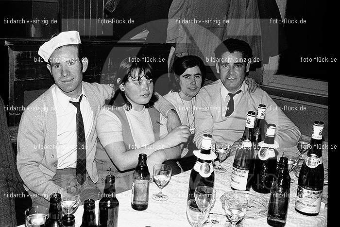 1971/1970 Karneval Ball im Saalherges Westum: KRBLSLWS-014668