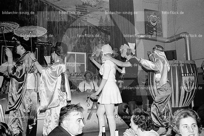 1971/1970 Karneval Ball im Saalherges Westum: KRBLSLWS-014675