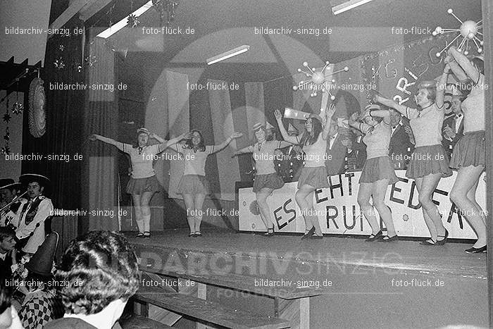 1971/1970 Närrische Buben im Helenensaal Sinzig: NRBBHLSN-015003